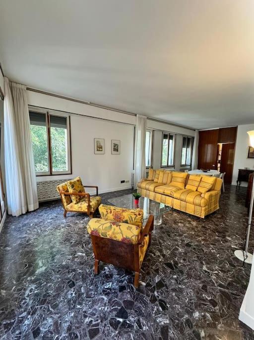 Madoneta Apartment Венеция Экстерьер фото